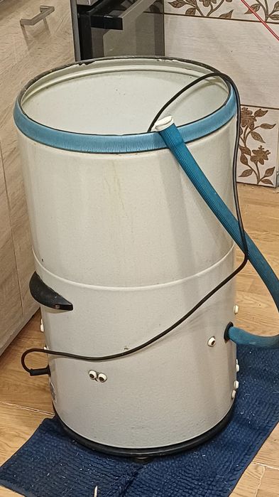 Pralka Frania na chodzie.