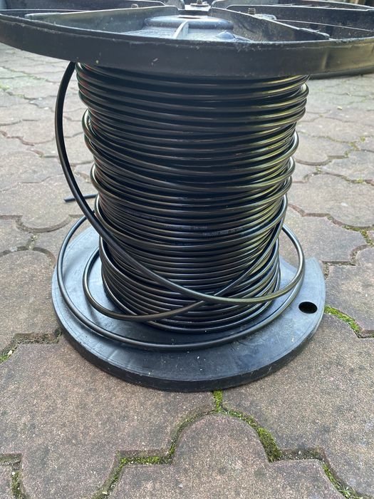 Przewód na szpuli – czarny, elastyczny – długość nieznana