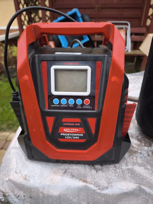Prostownik automatyczny Weldman Charge 400 12v / 24v
