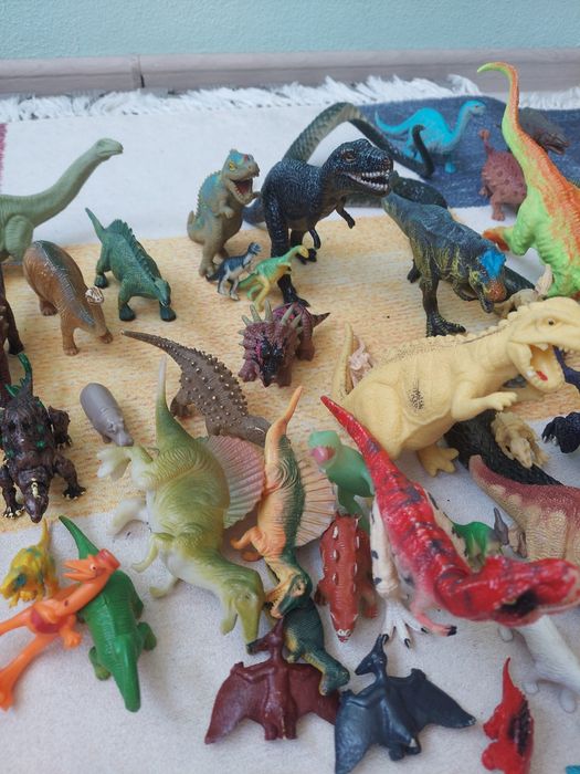 Динозаври тварини ящірки жуки шлях лот набір