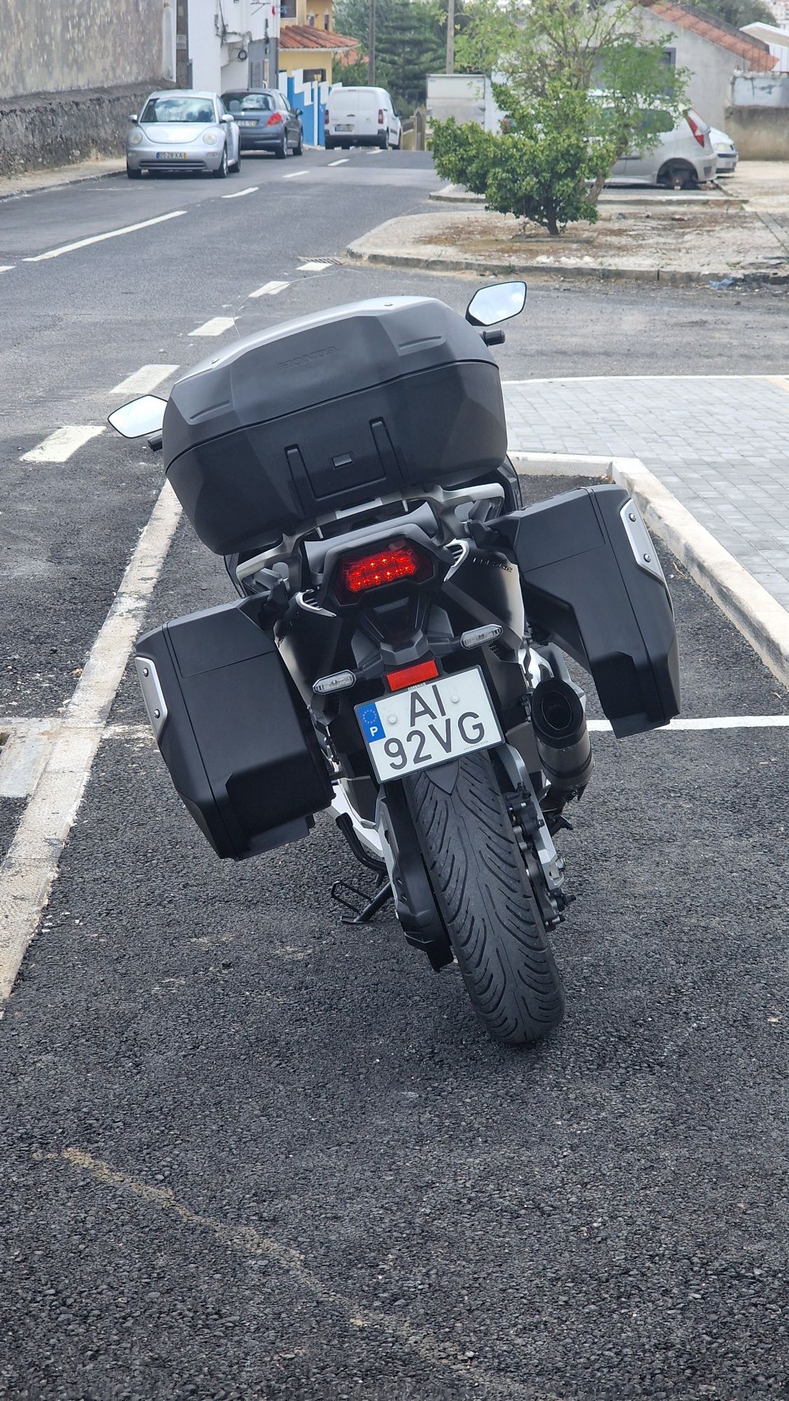 Honda Forza 750 como nova