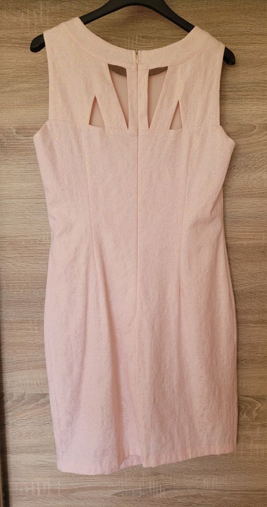 Elegancka sukienka