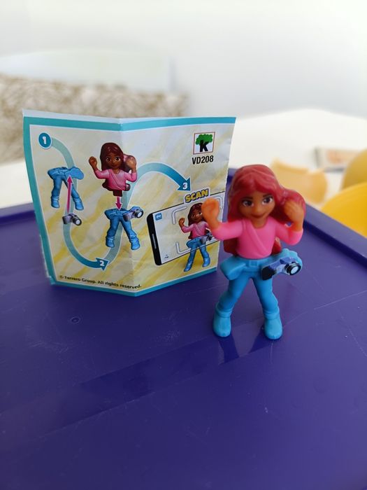 Brindes de ovos Kinder