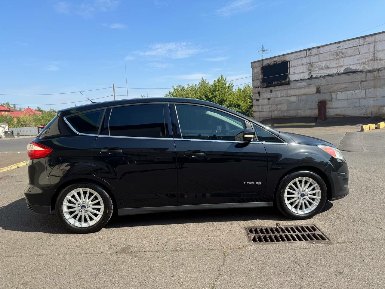 Ford C-Max Hybrid 2.0 (188 к.с.), 2013 г.в.