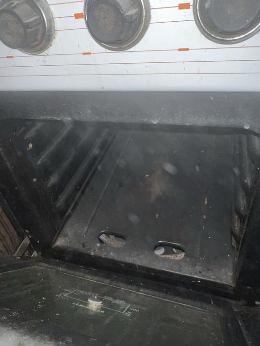 Продам газовую плиту