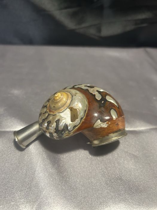 Fajka dekoracyjna w muszli – Niepowtarzalna ozdoba – Kolekcjonerska