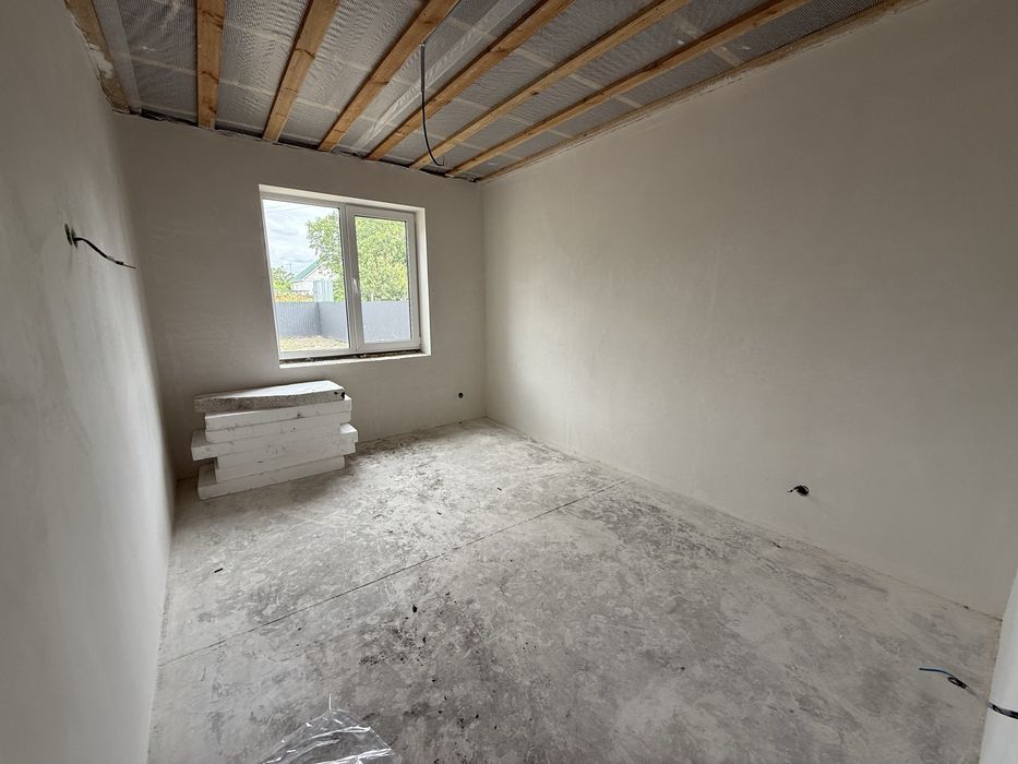 Продаж будинку з газовим опаленням ( 7,5 соток землі)