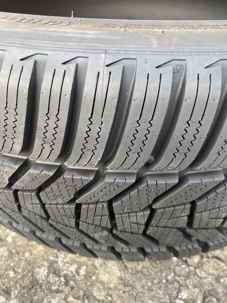 Hankook  winter i*cept evo3 225/40R/18 92V XL