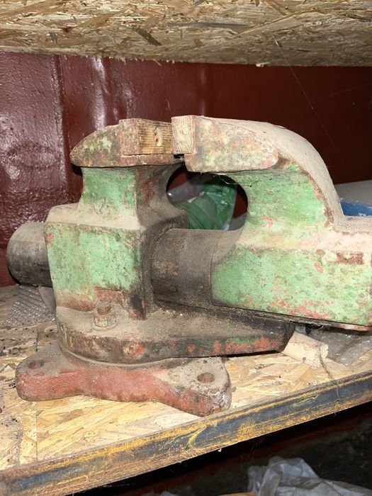 Продам тиски/тески