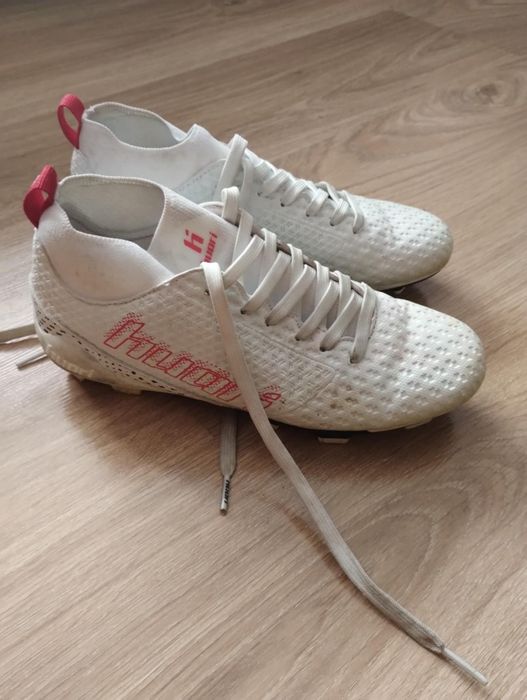 Sprzedam korki do gry w piłke