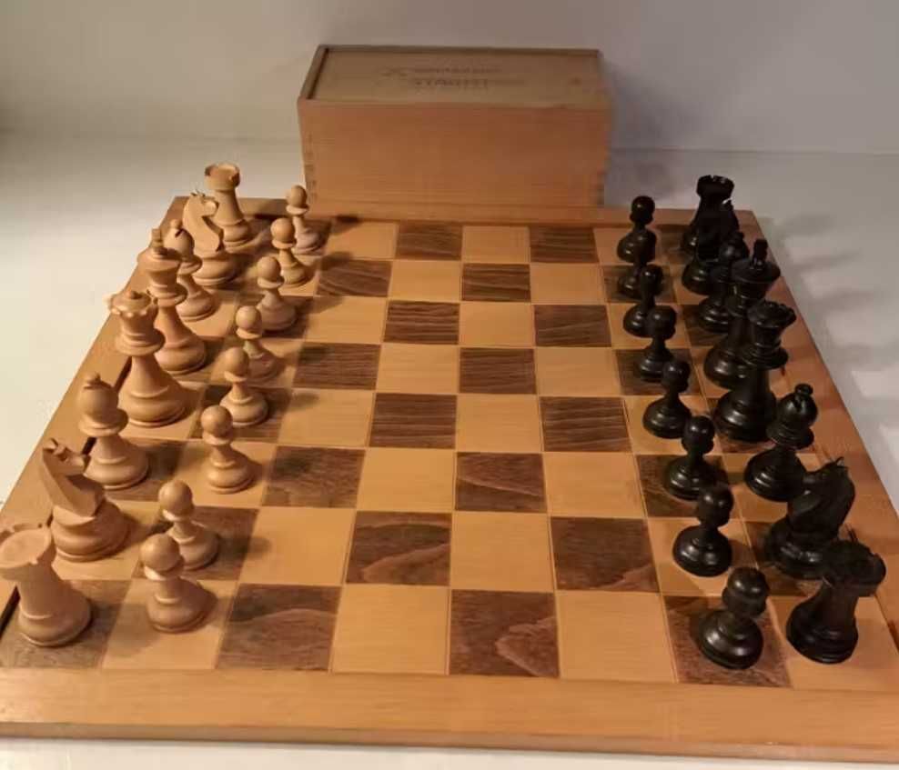 Vendo Jogo de Xadrez - Staunton Schaakspel