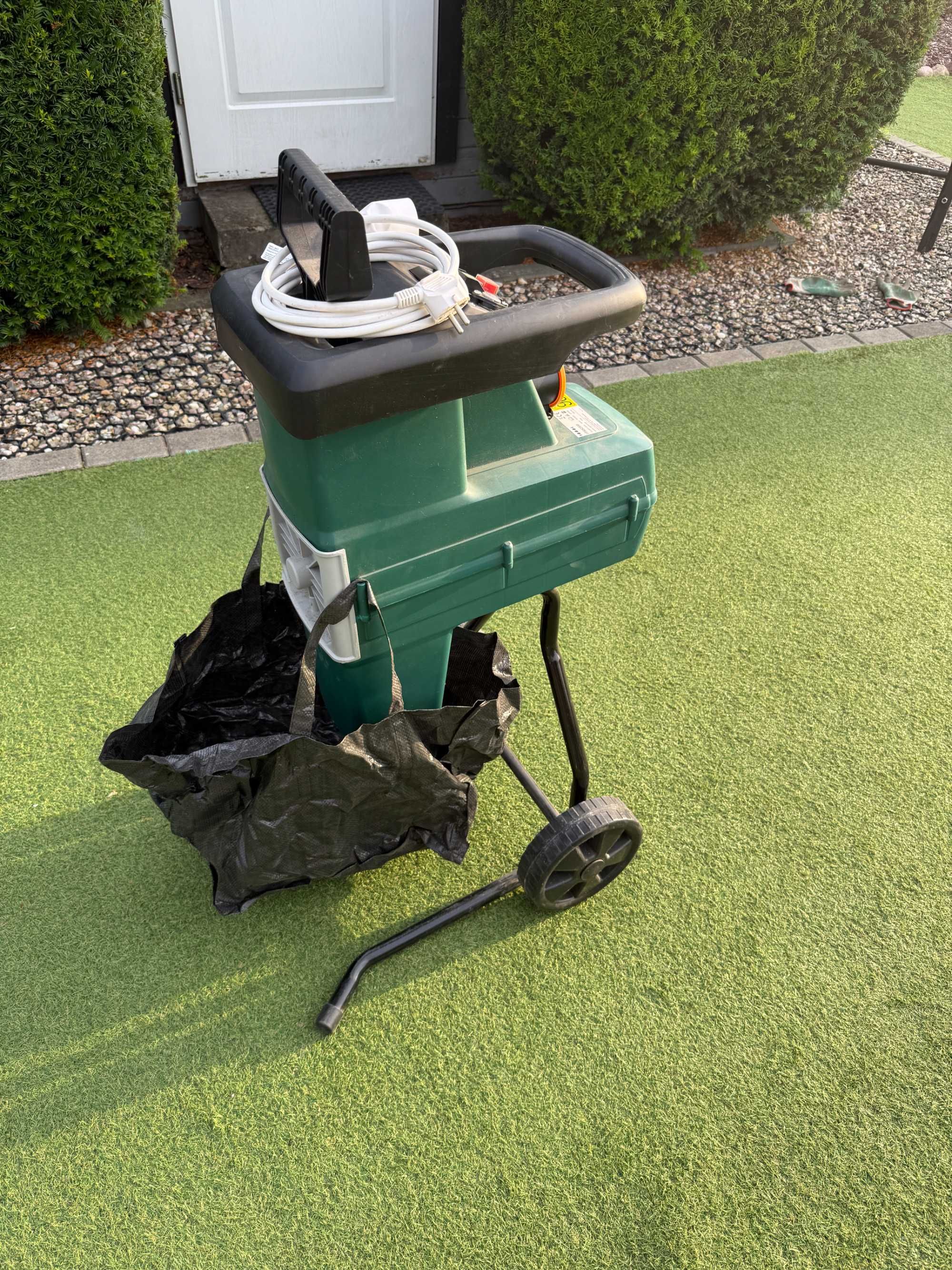 Kingfisher FPSS2500 rozdrabniacz do gałęzi z Castoramy
