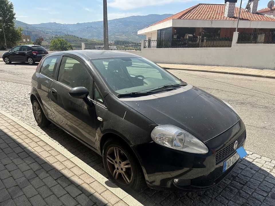 FIAT grand punto GASÓLEO 90 CVS Caixa automática.