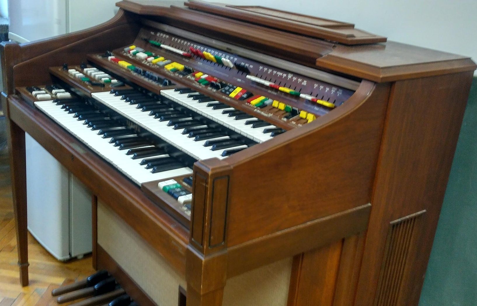 Organy Yamaha Electone D-85