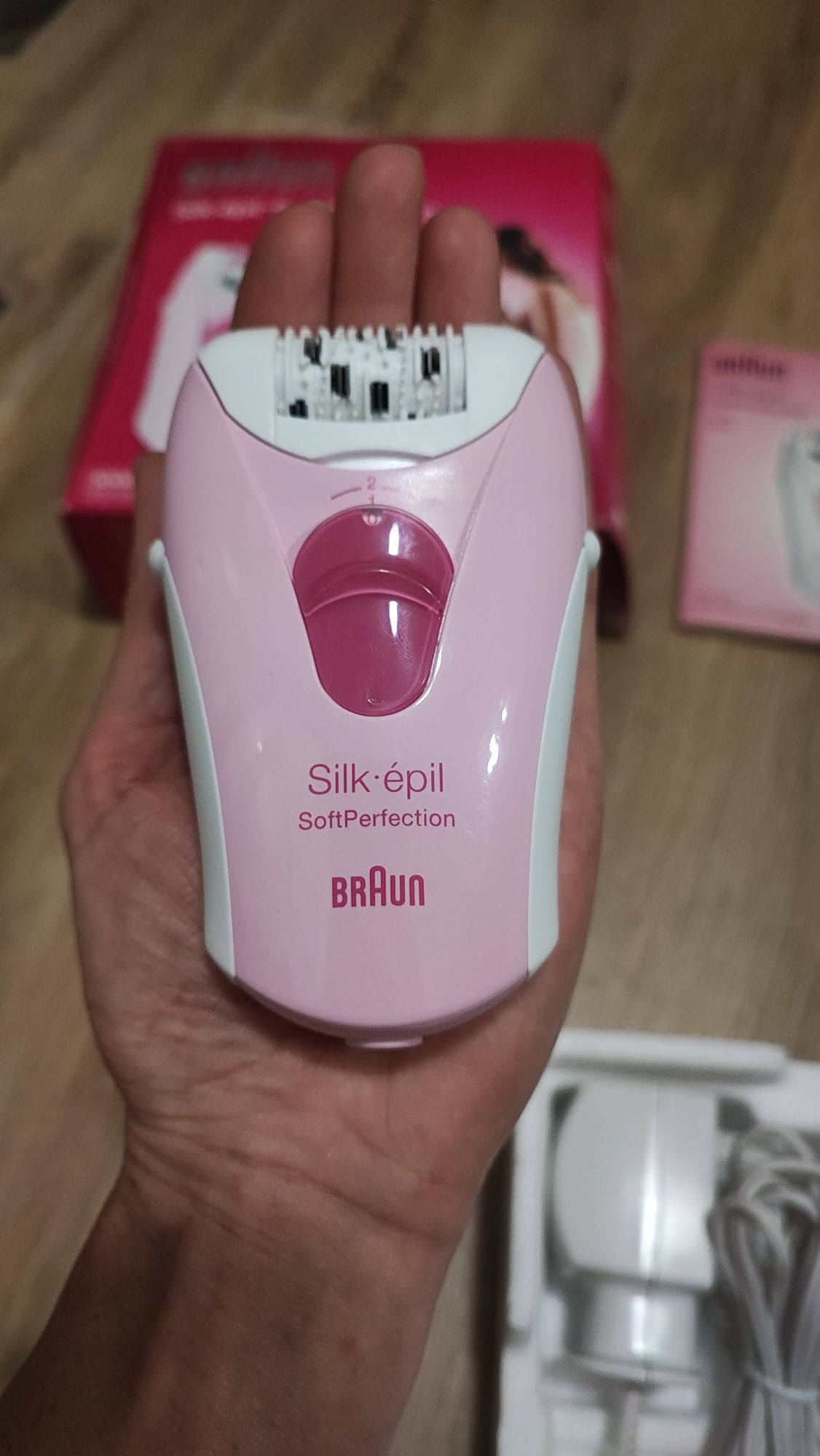 Depilator różowy BRAUN Silk èpil