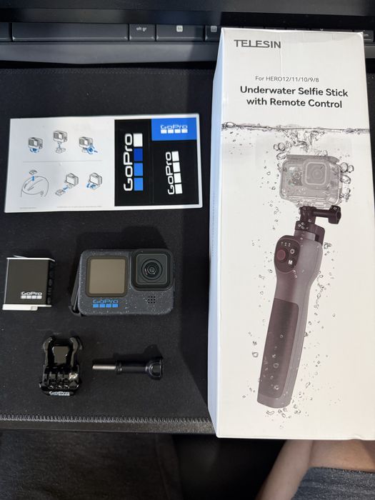 GoPro Hero 12 Black + selfie stick