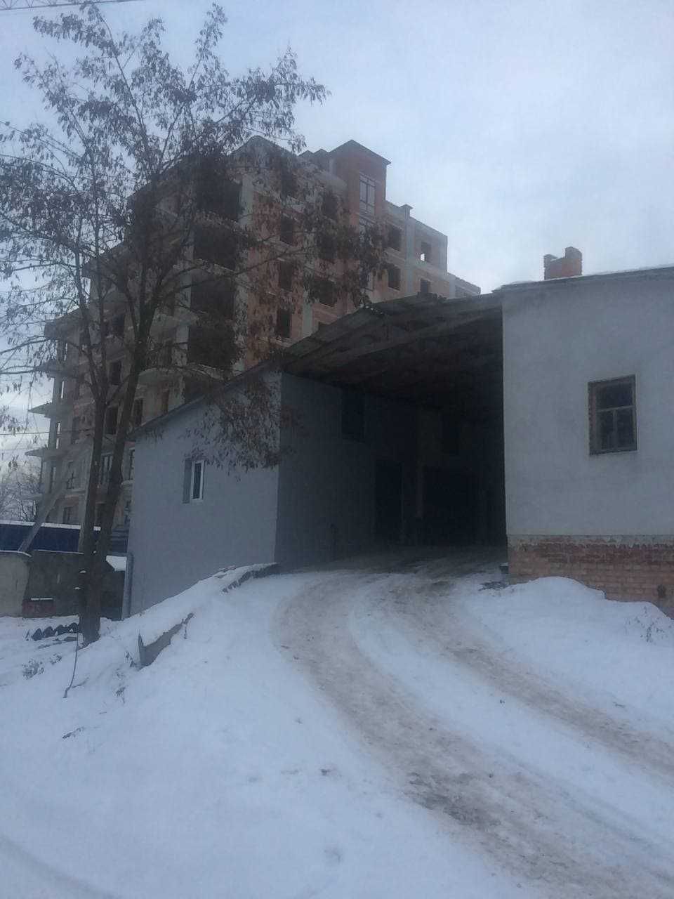 Гараж, Ленкавського, Манхеттен