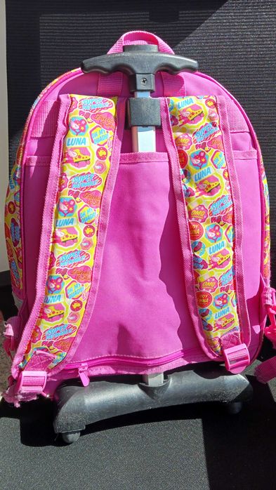 Mochilas 43x36x15 (aproximado)