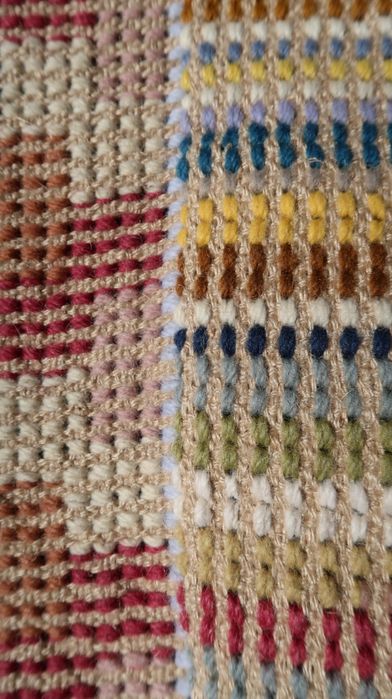 Tapete de Arraiolos NOVO, dim 105cm x 80cm fabricado pela PRÓPRIA