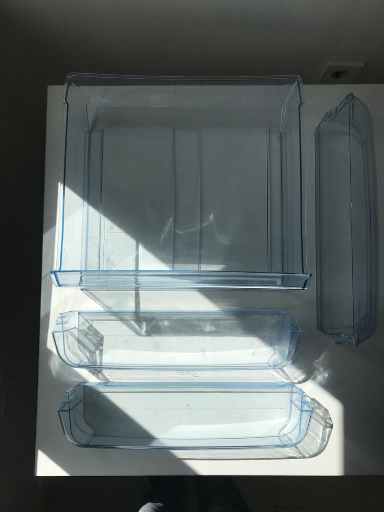 Gaveta e Prateleiras Frigorifico Electrolux ERN 29601
