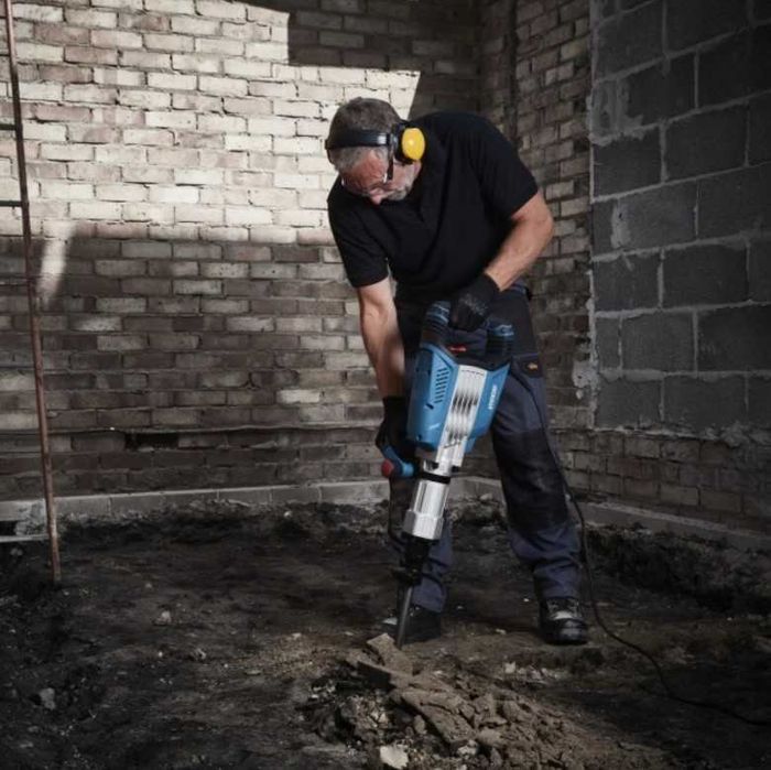 Młot wyburzeniowy kujący z dłutami Erbauer moc aż 45J 1750W wynajem