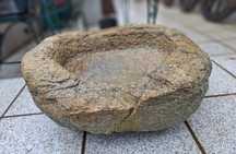 Bebedouro Antigo em Pedra
