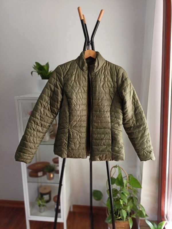 Wiosenna lekka kurtka pikowana khaki taliowana