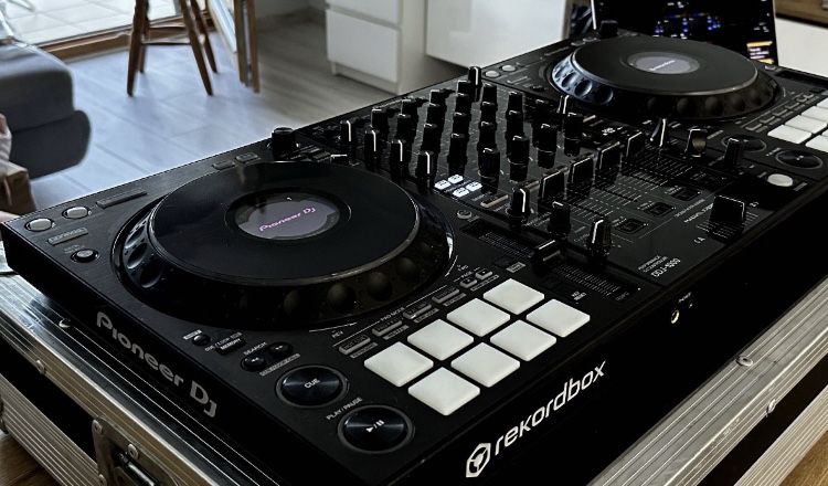 Duzy zestaw DJ PIONEER ddj 1000 JBL 310 sennheiser hd25 stol gravity