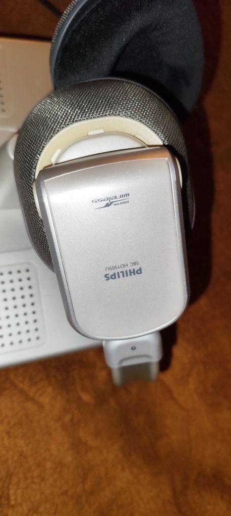 Słuchawki bezprzewodowa Philips ze wzmacniaczem słuchawkowym SBC hd152