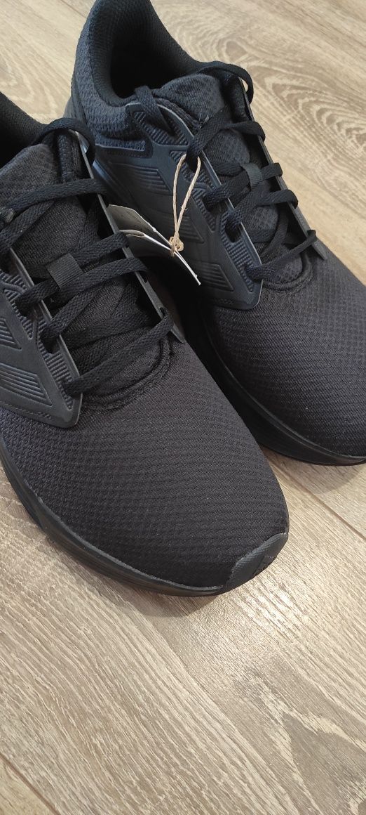 Оригінальні кросівки Adidas Galaxy 6 42.5р