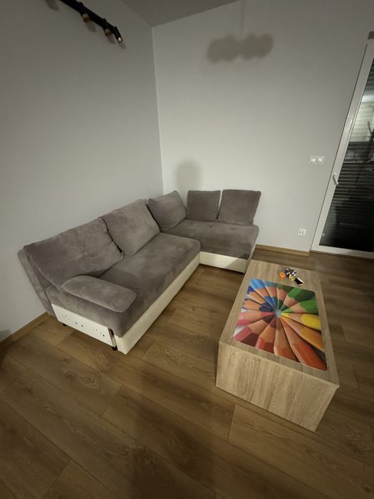 Narożnik z dwoma pojemnikami