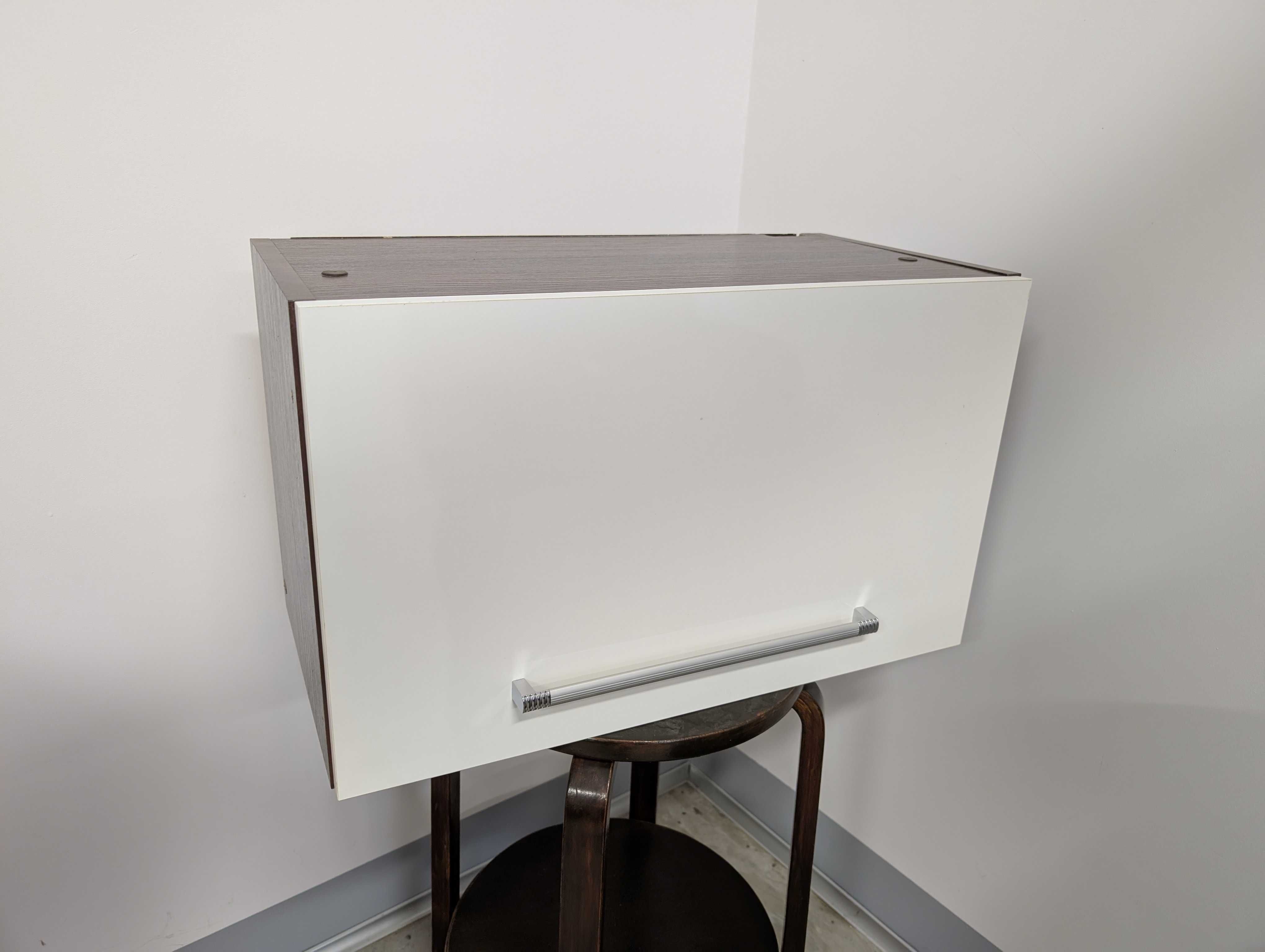 szafka wisząca bodzio 60 x 36 biały front, brązowy bok
