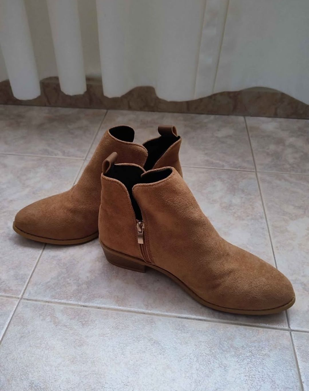 Botas curtas elegantes