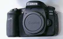 Canon 80D – DSLR Full HD, Dual Pixel AF, Wi-Fi, ecrã articulado
