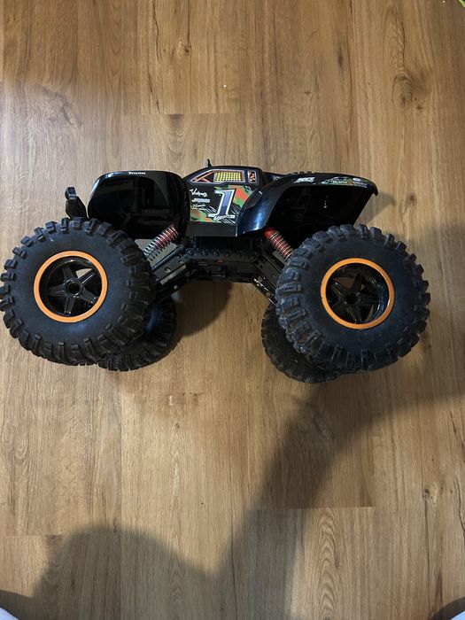 Carro telecomandado ( RC )