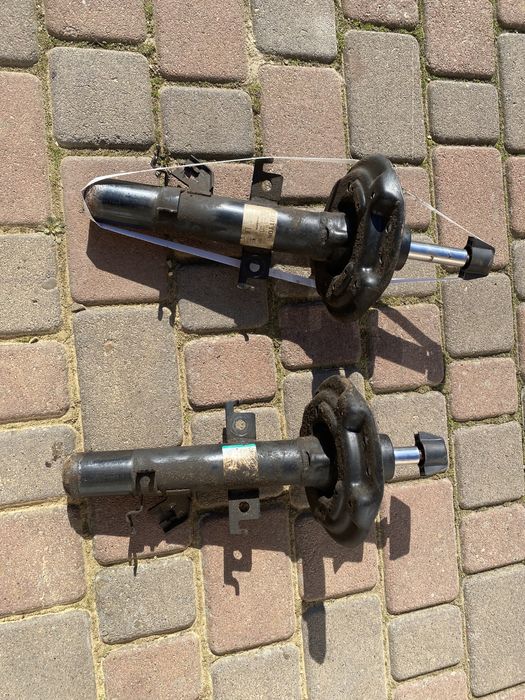 Передній амортизатори стійка до Nissan Qashqai