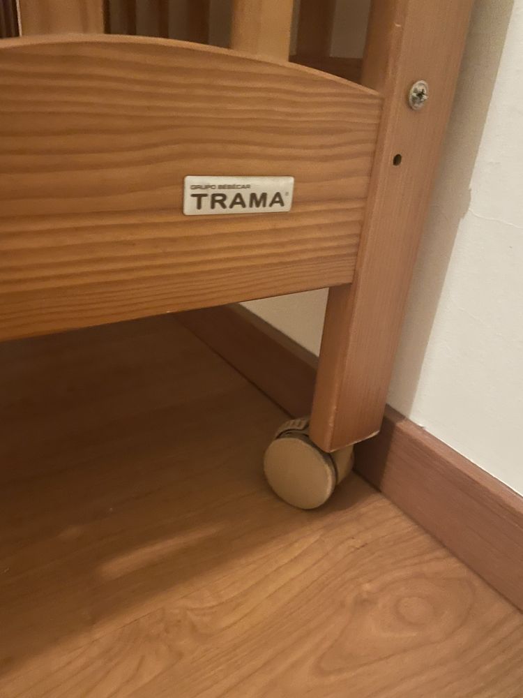 Berço TRAMA + colchão como novo