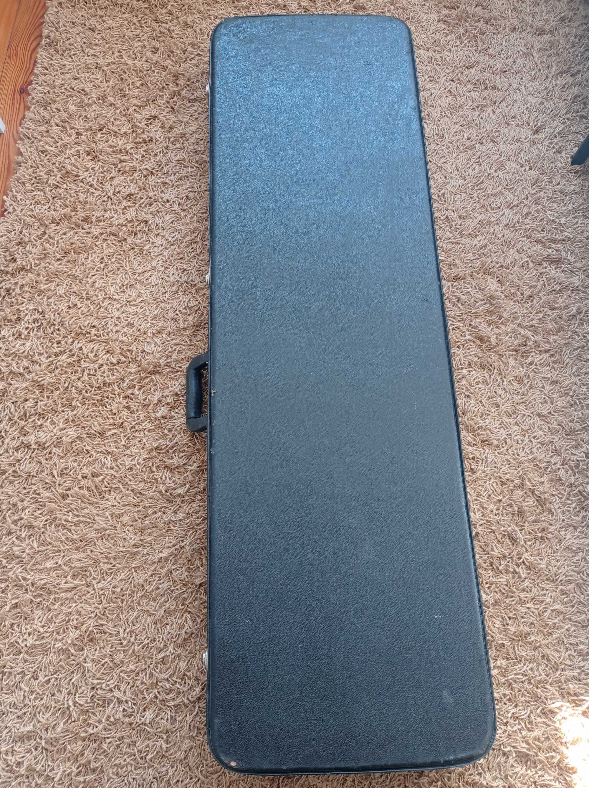 Gitara basowa Ibanez sr 300 z futerałem
