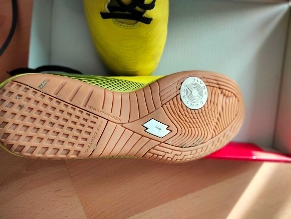 Chuteiras futsal lotto