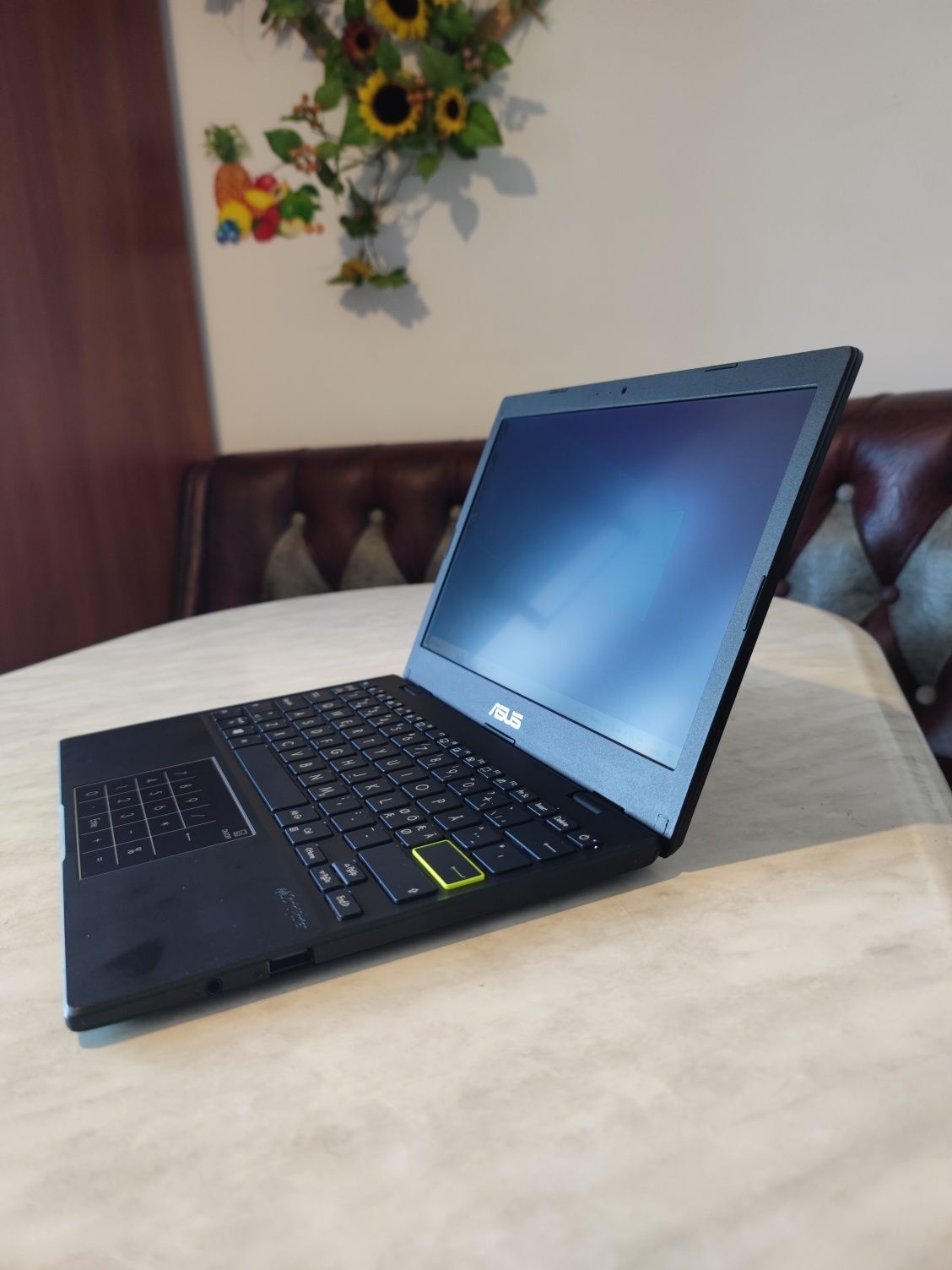 Ноутбук ультратонкий Asus VivoBook