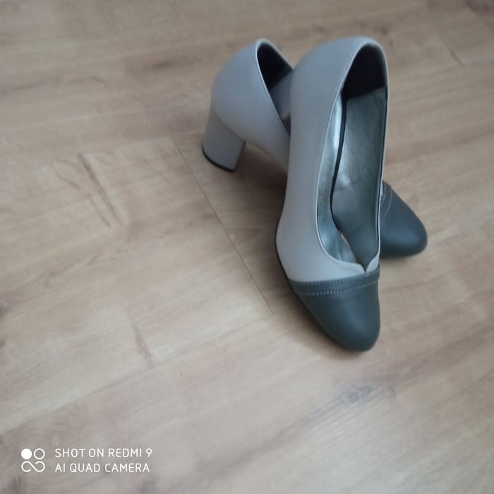 Buty damskie szare