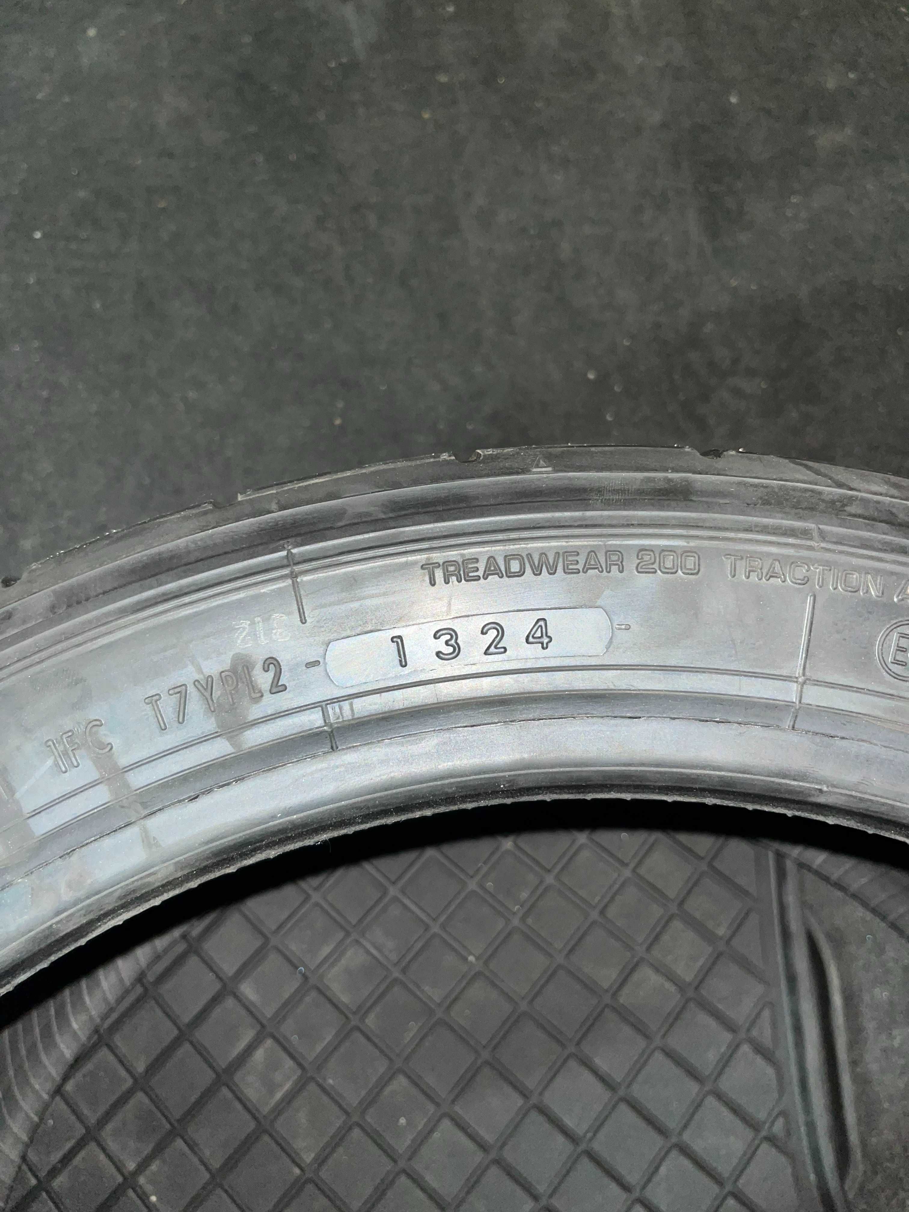 Pneus 225/40/R18 Yokohama Advan A052 92Y