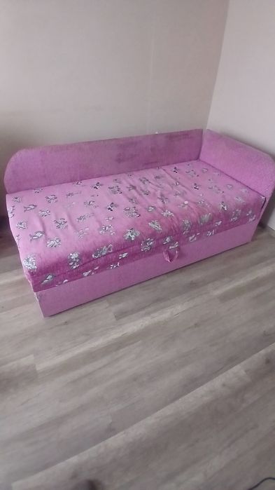 Продам ліжко софа. Ціна  4000 грн.