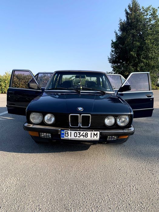 Продам BMW e28 акула