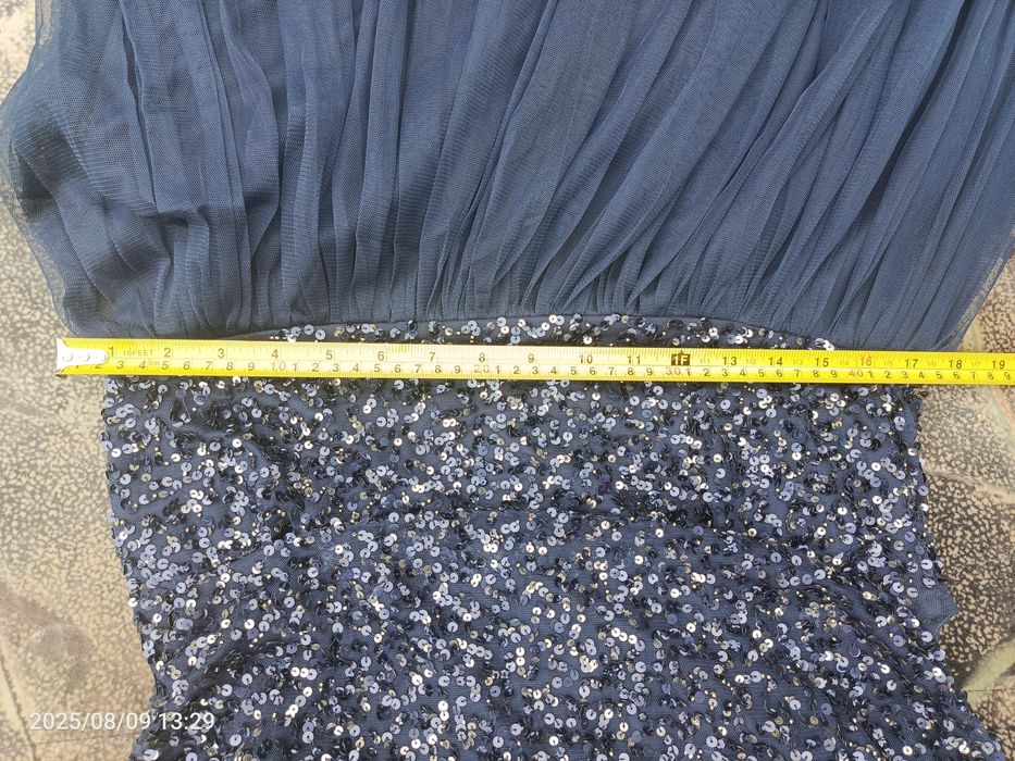 Sukienka cekiny tiul na zamek opadające ramiona