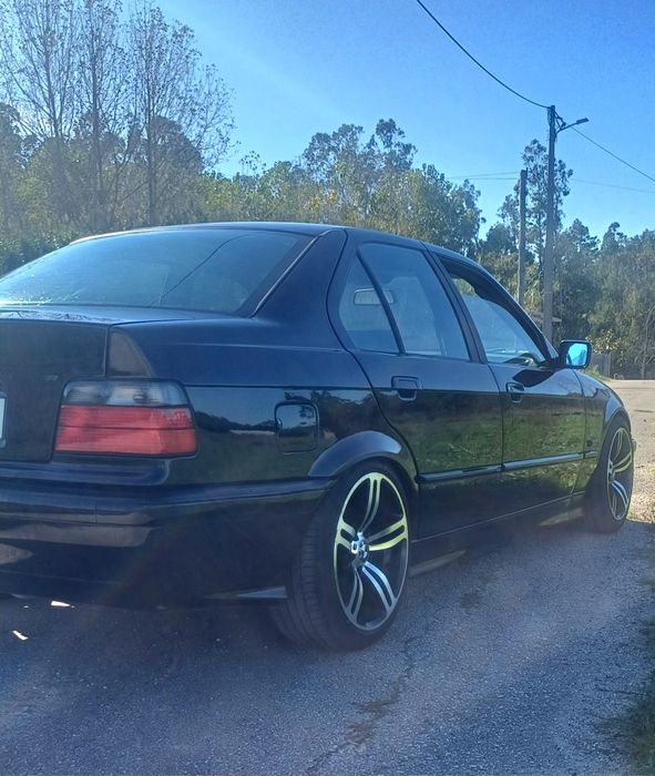 Vendo BMW E36 325TDS