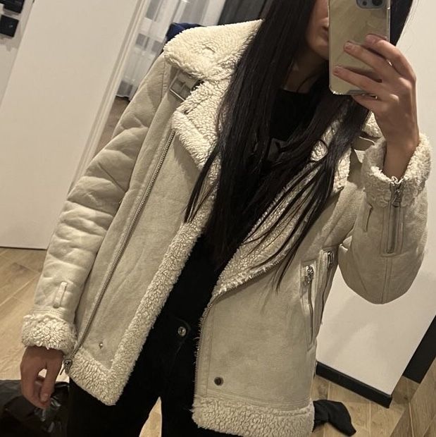 Дубльонка Bershka Xs s дубленка дублянка  світла бежева беж