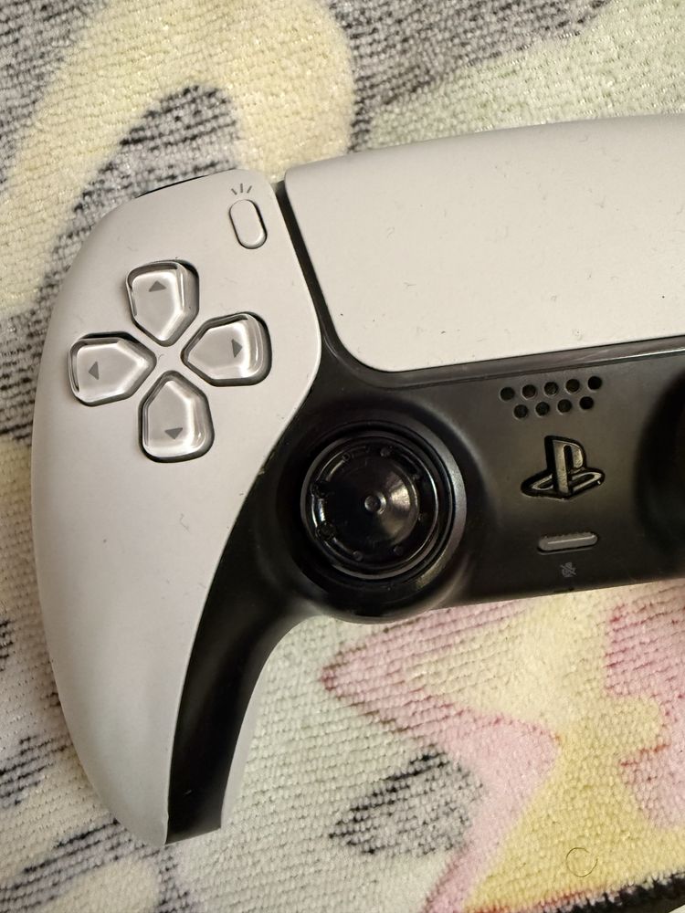 Playstation 5, 667 GB