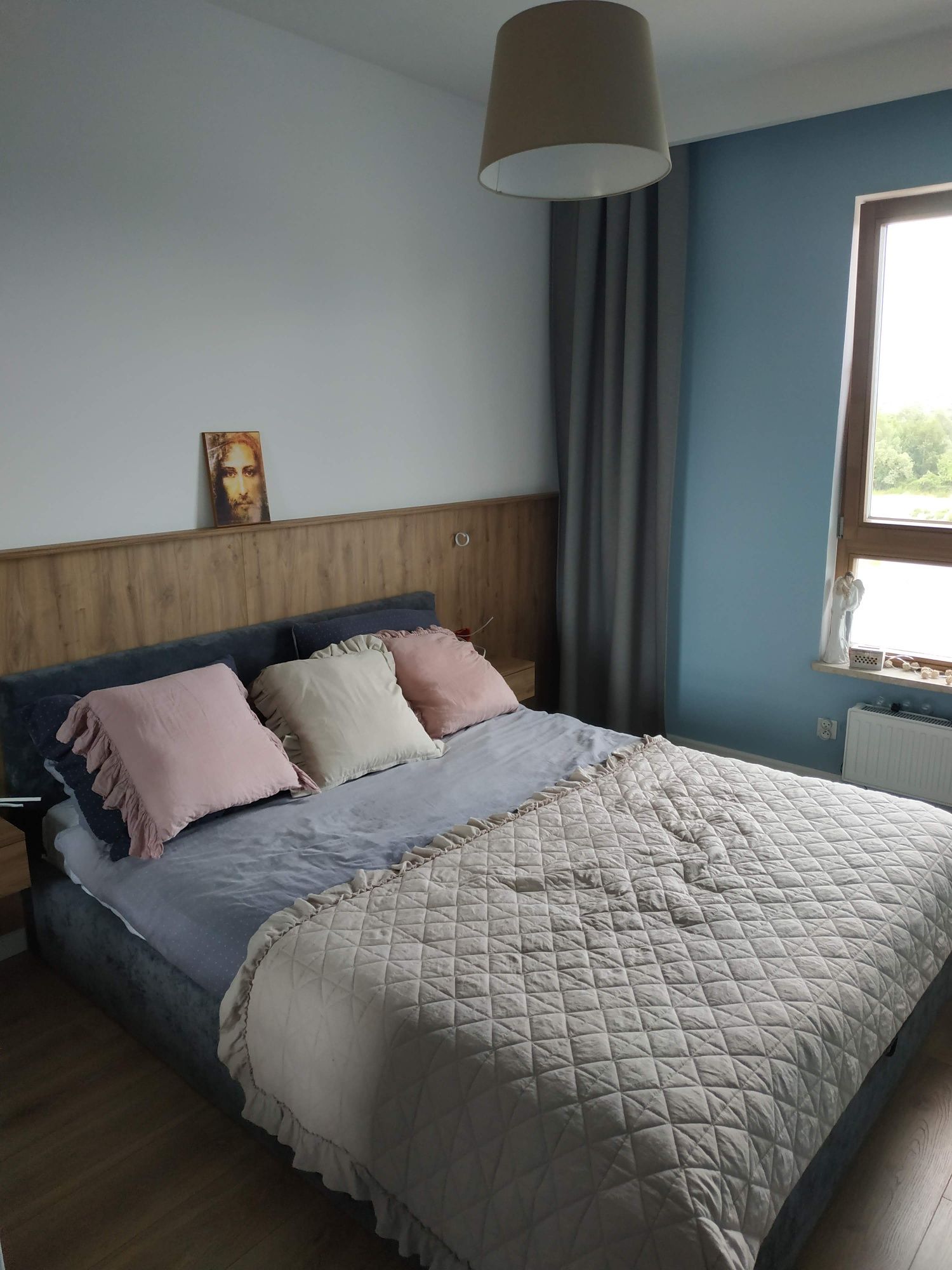 Sprzedam łóżko tapicerowane 160x200cm + materac IKEA