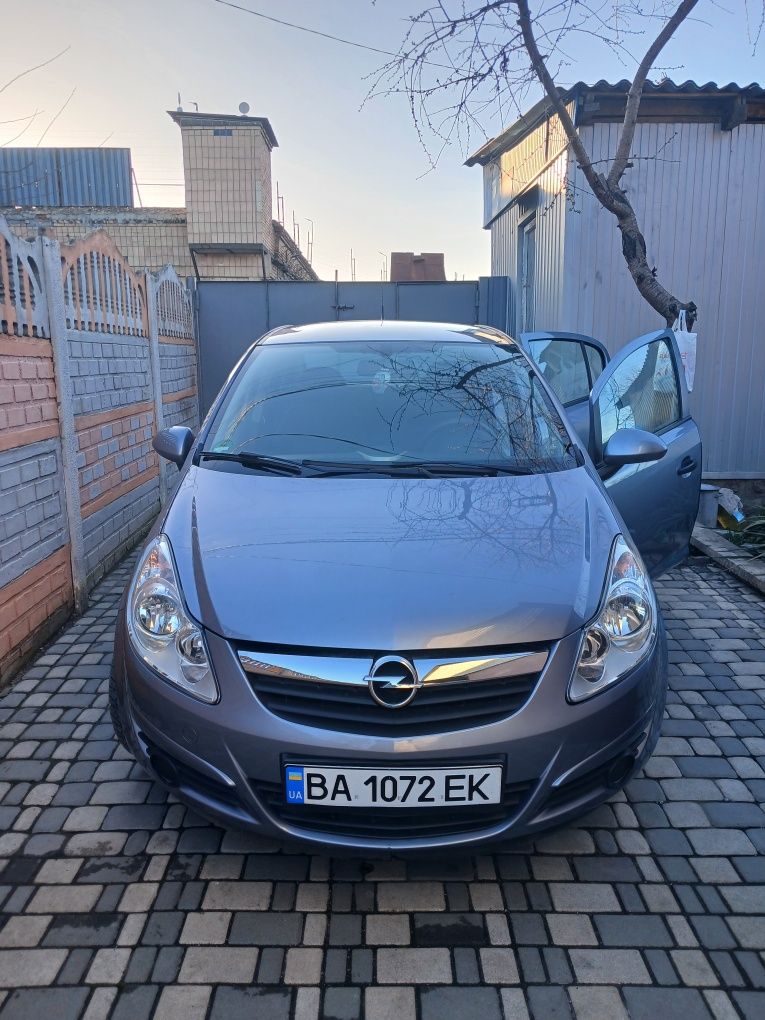 Продам опель корса 2009 року..обєм 1.4..